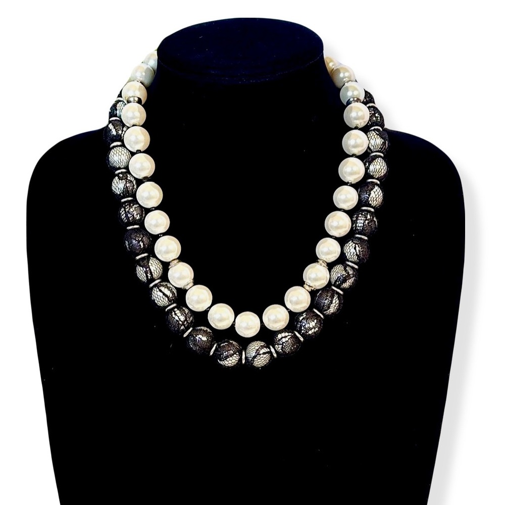 **2 necklaces in 1-Wear it 3 Ways** WHBM Long Black Lace Wrapped Pearl Necklace - Picture 1 of 16